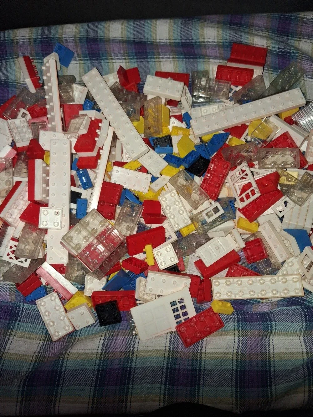 Vintage Playskool Plastic Building Bricks No. 535